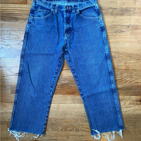 Mens Wrangler Jean Capris Cut Size 33 waist - Picture 1 of 9